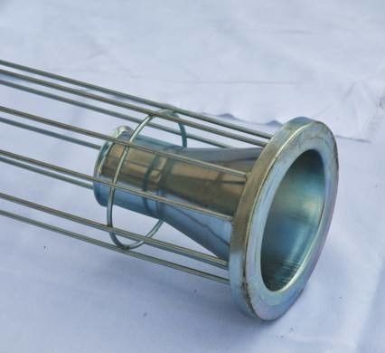 کیسه جمع آوری گرد و غبار حرفه ای که از قفس های پشتیبان با لوله ونتوری پشتیبانی می کند